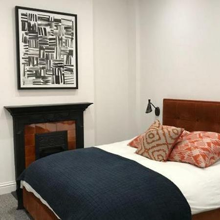 Stylish Home In Streatham. ロンドン エクステリア 写真